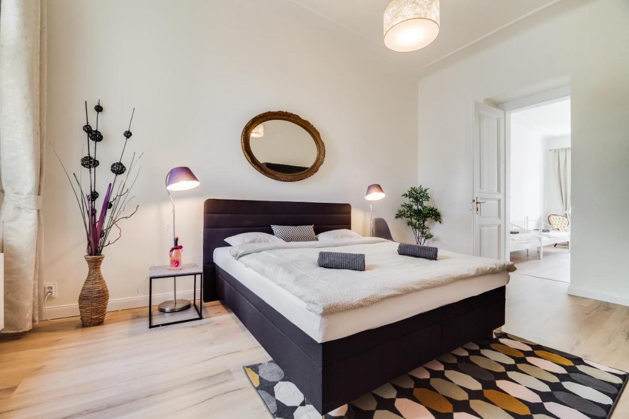 Appartamento Charles Bridge - 3 Bedroom - Old Town