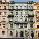 Charles Bridge - 3 Bedroom Apartment - Old Town