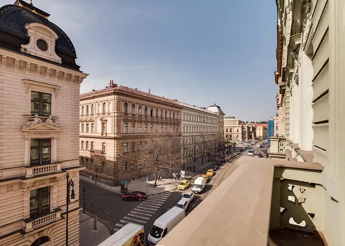 Charles Bridge - 3 Bedroom Apartment - Old Town
